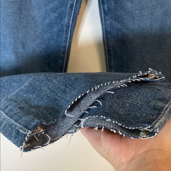 NWT. LOFT The Slim High Rise Raw Hem Jeans. 28/6P. - Picture 7 of 10